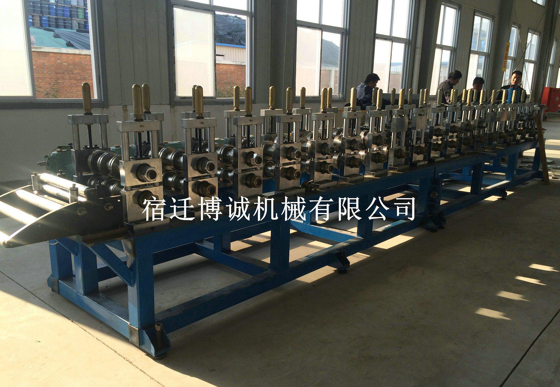 金屬防盜門門框冷彎成型機(jī) 金屬防盜門門框生產(chǎn)設(shè)備 宿遷博誠
