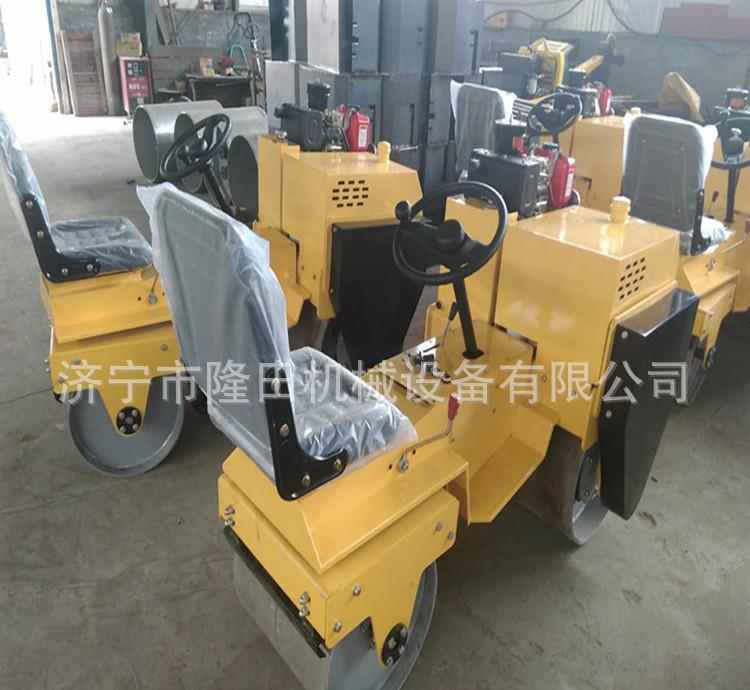 壓實設(shè)備壓路機 小型座駕式壓路機 質(zhì)量有保證