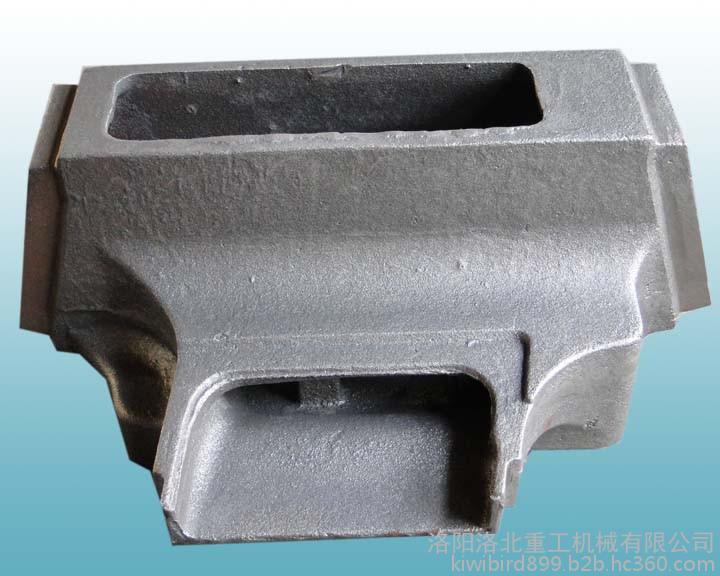 重型汽車橫梁鑄鋼件