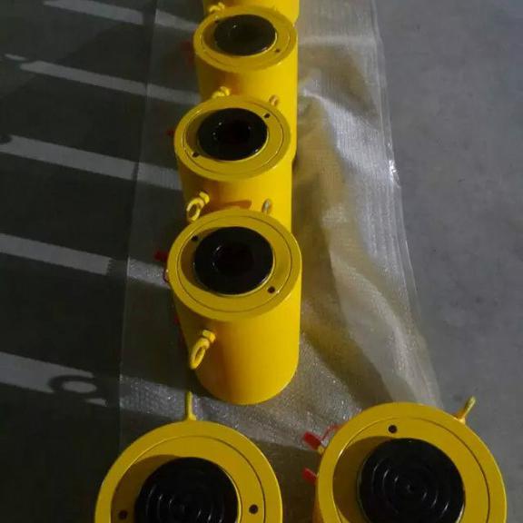 供應(yīng)10T,50T,至1000T液壓千斤頂 ，廠家直銷 ，品質(zhì)保障 ，價格合理